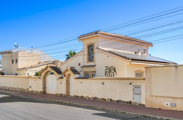 Revente - Villa Detached - Ciudad Quesada