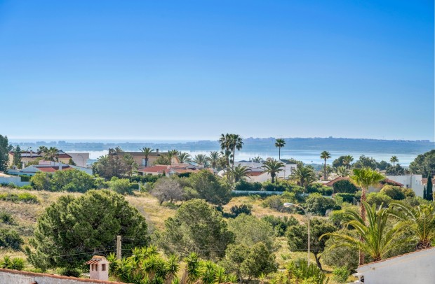 Revente - Villa Detached - Ciudad Quesada