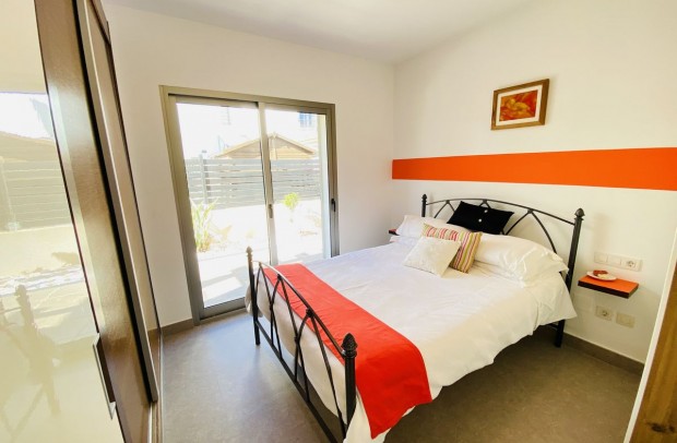Resale - Villa Detached - Cox