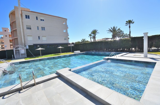 Resale - Apartment - Orihuela Costa - Playa Flamenca