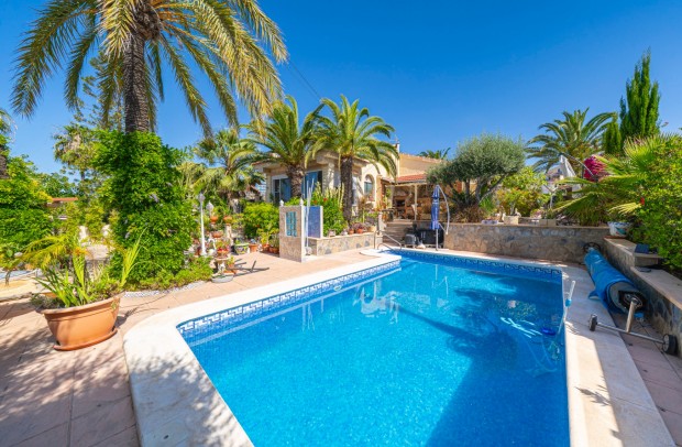 Resale - Villa Detached - Ciudad Quesada