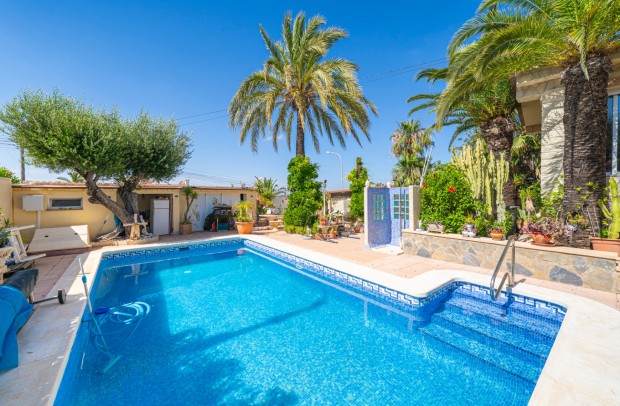 Resale - Villa Detached - Ciudad Quesada