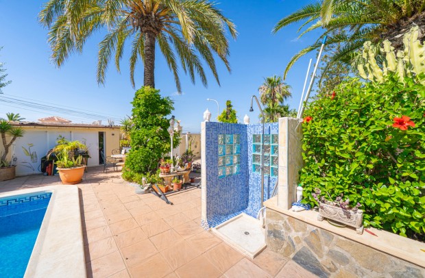 Resale - Villa Detached - Ciudad Quesada