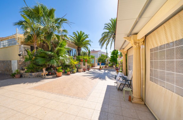 Resale - Villa Detached - Ciudad Quesada