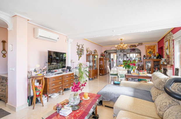 Resale - Villa Detached - Ciudad Quesada