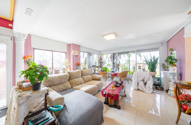 Resale - Villa Detached - Ciudad Quesada