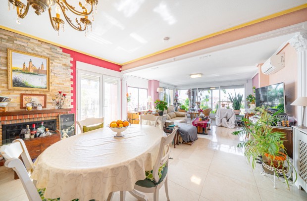 Resale - Villa Detached - Ciudad Quesada
