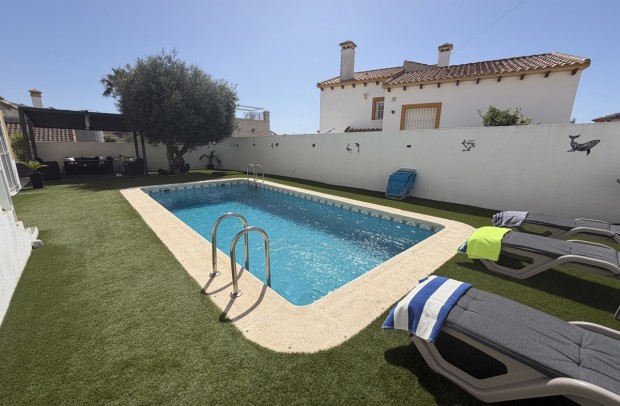 Revente - Villa Detached - Villamartin - Villamartín