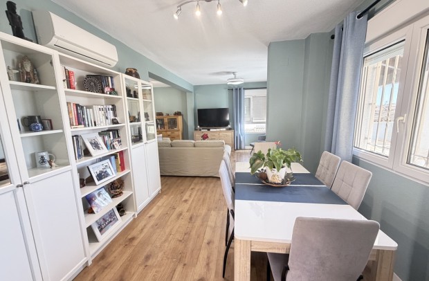 Revente - Villa Detached - Villamartin - Villamartín