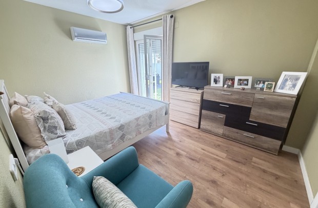 Revente - Villa Detached - Villamartin - Villamartín