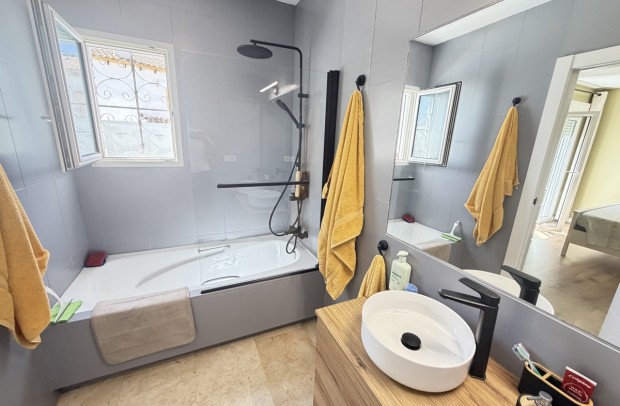 Revente - Villa Detached - Villamartin - Villamartín