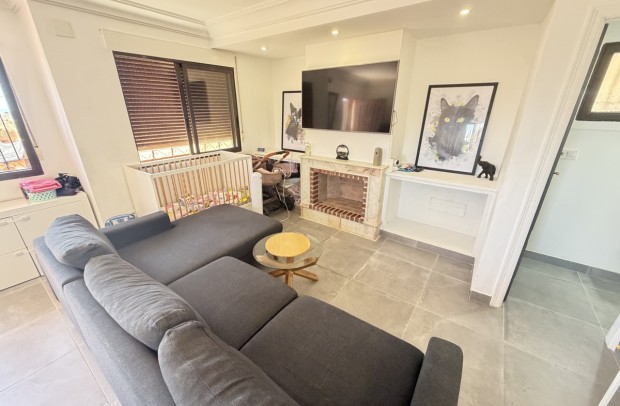 Resale - Villa Detached - Villamartin - Villamartín