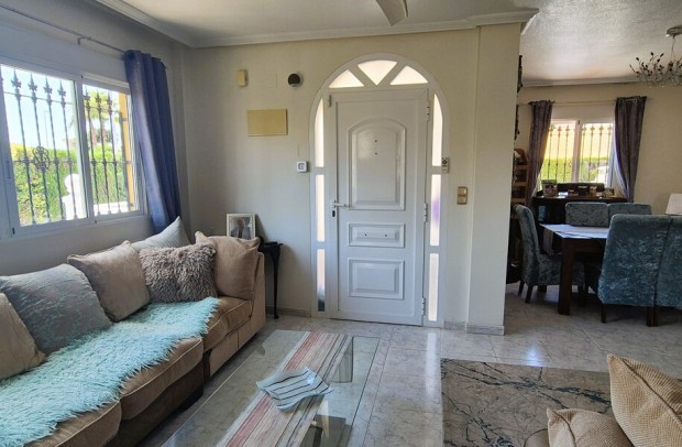 Revente - Villa Detached - Villamartin - Costa Blanca
