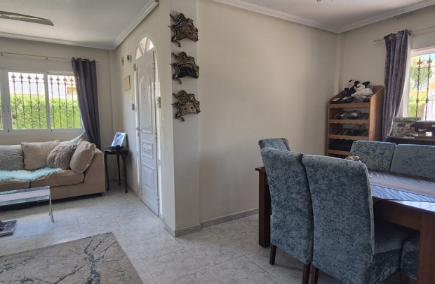 Revente - Villa Detached - Villamartin - Costa Blanca