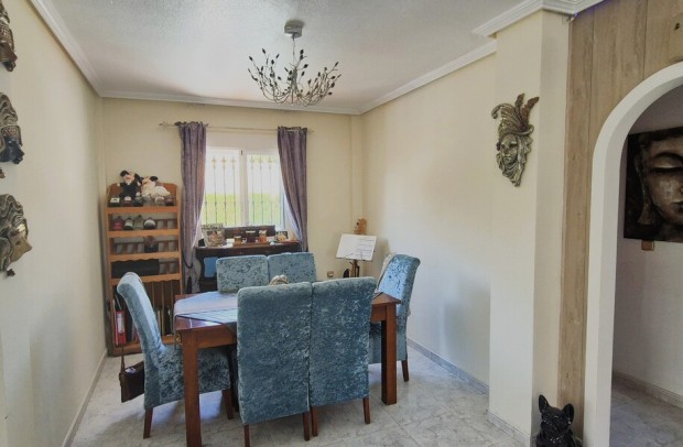 Revente - Villa Detached - Villamartin - Costa Blanca