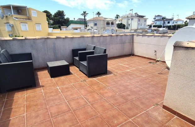 Revente - Villa Detached - Villamartin - Costa Blanca