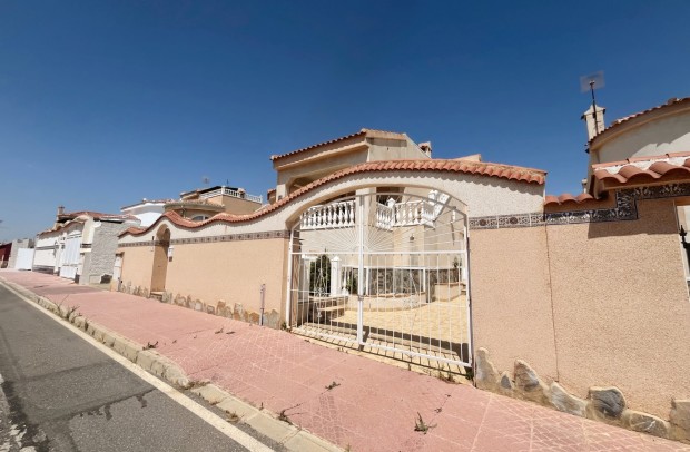 Resale - Villa Detached - Ciudad Quesada