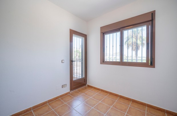 Reventa - Semi-Detached - Algorfa