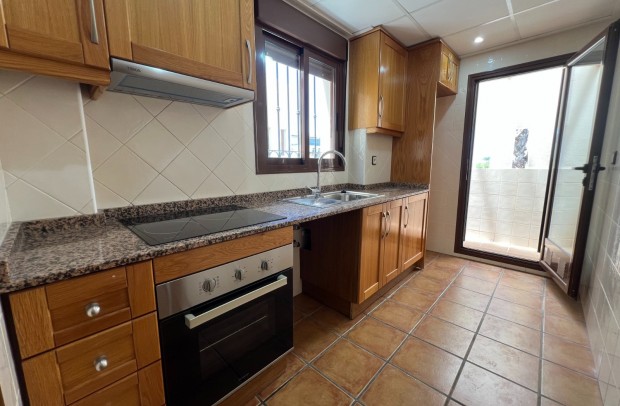Resale - Villa Detached - Algorfa - La Finca Golf Resort