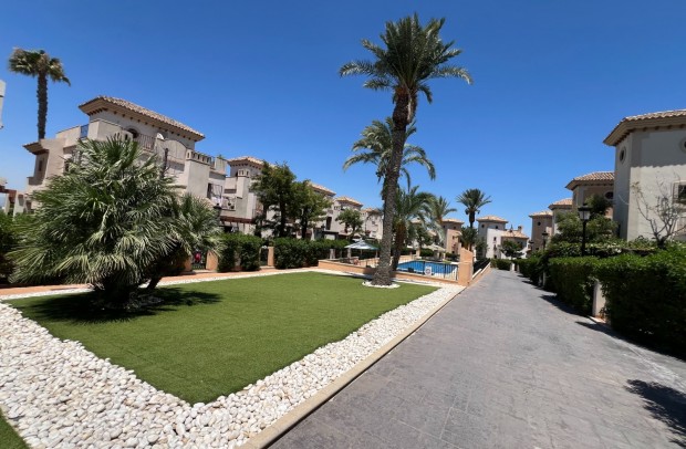 Resale - Villa Detached - Algorfa - La Finca Golf Resort