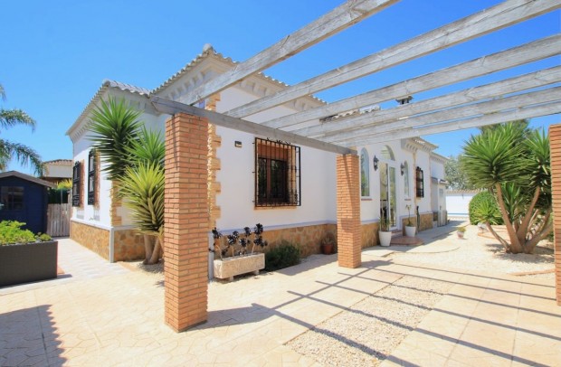 Revente - Villa Detached - Formentera del Segura