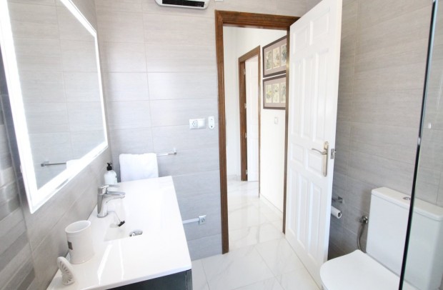 Revente - Villa Detached - Formentera del Segura