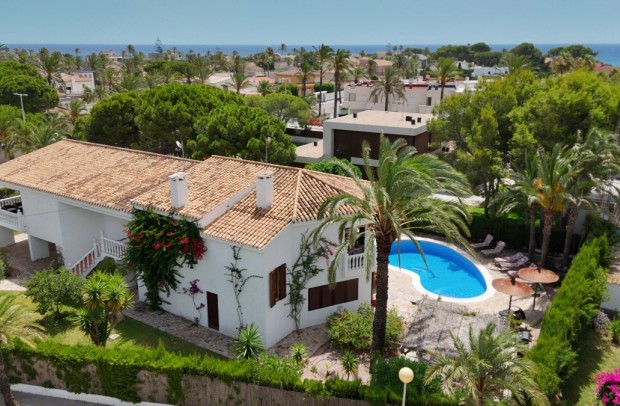 Reventa - Villa Detached - Cabo Roig