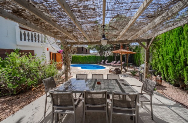 Reventa - Villa Detached - Cabo Roig
