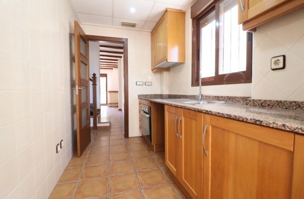 Resale - Semi-Detached - Algorfa - La Finca Golf Resort