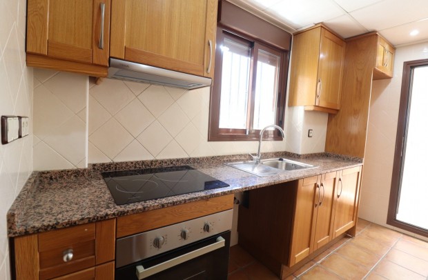 Resale - Semi-Detached - Algorfa - La Finca Golf Resort