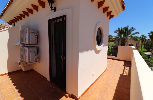 Resale - Semi-Detached - Algorfa - La Finca Golf Resort