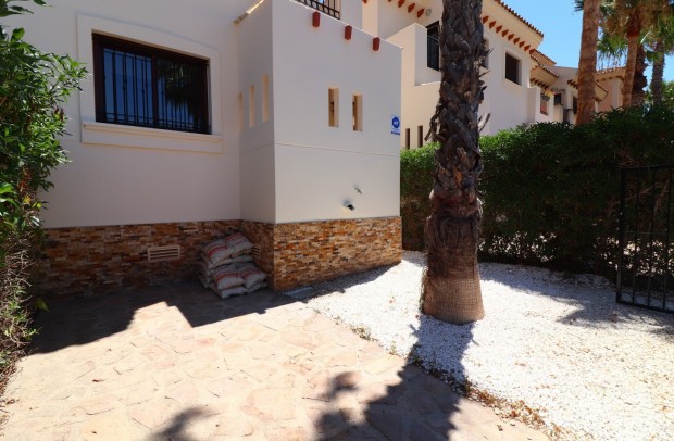 Resale - Semi-Detached - Algorfa - La Finca Golf Resort