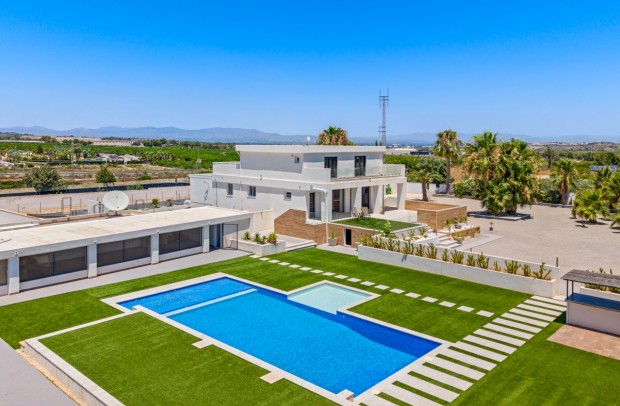 Resale - Country Property - Los Montesinos - La Herrada