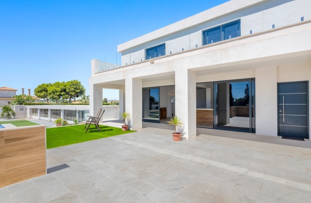 Resale - Country Property - Los Montesinos - La Herrada