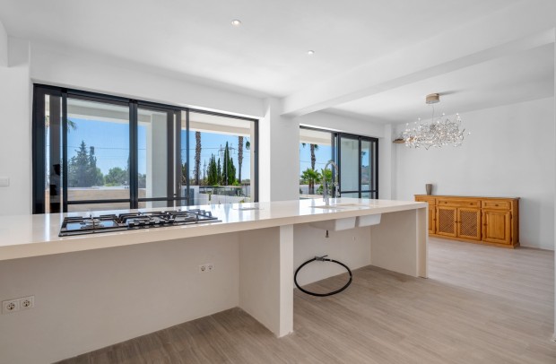 Resale - Country Property - Los Montesinos - La Herrada