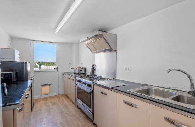 Resale - Country Property - Los Montesinos - La Herrada
