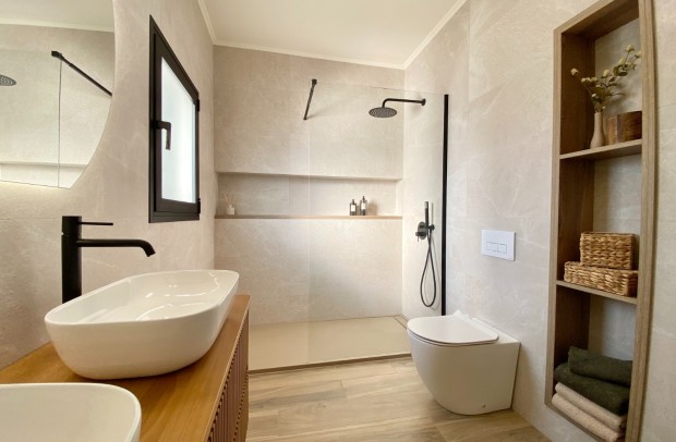 Resale - Villa Detached - Cabo Roig