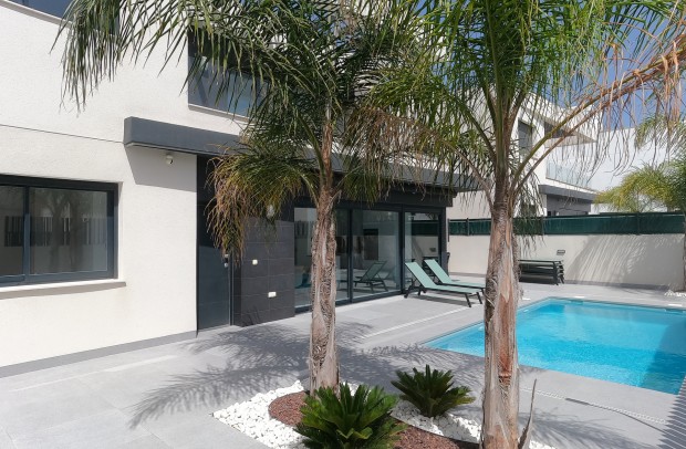 Revente - Villa Detached - Algorfa - La Finca Golf Resort