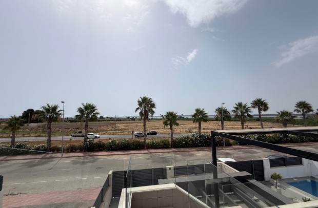 Revente - Villa Detached - Ciudad Quesada - Pueblo Bravo