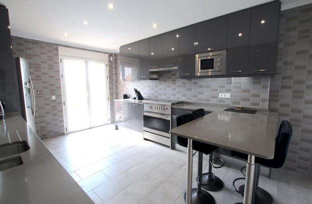 Resale - Villa Detached - Campoamor