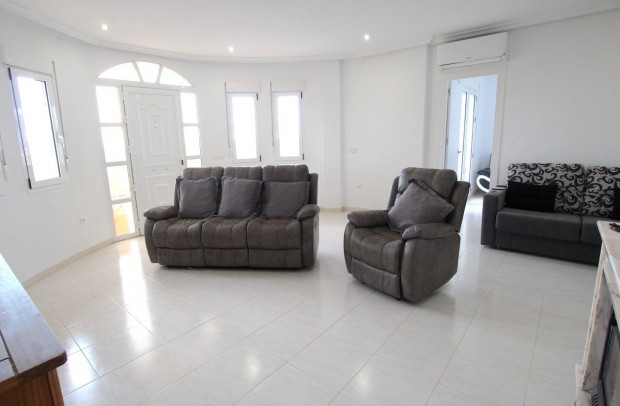 Resale - Villa Detached - Campoamor
