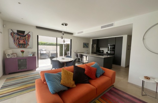 Resale - Villa Detached - Los Montesinos - La Herrada