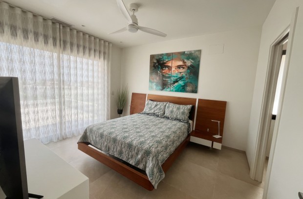 Resale - Villa Detached - Los Montesinos - La Herrada