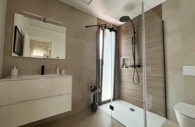 Resale - Villa Detached - Los Montesinos - La Herrada
