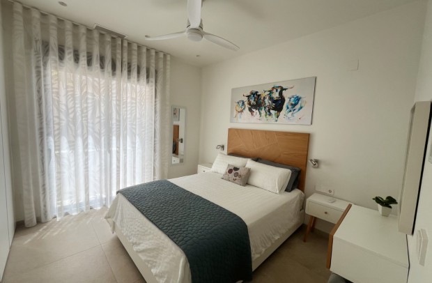 Resale - Villa Detached - Los Montesinos - La Herrada