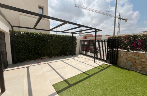 Resale - Villa Detached - Los Montesinos - La Herrada