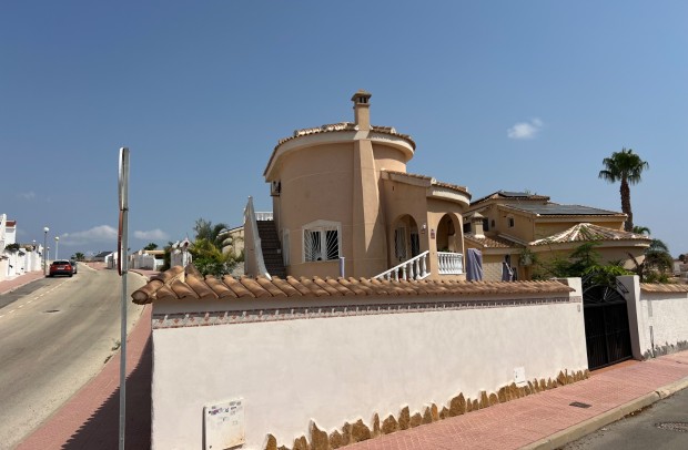 Resale - Villa Detached - Ciudad Quesada