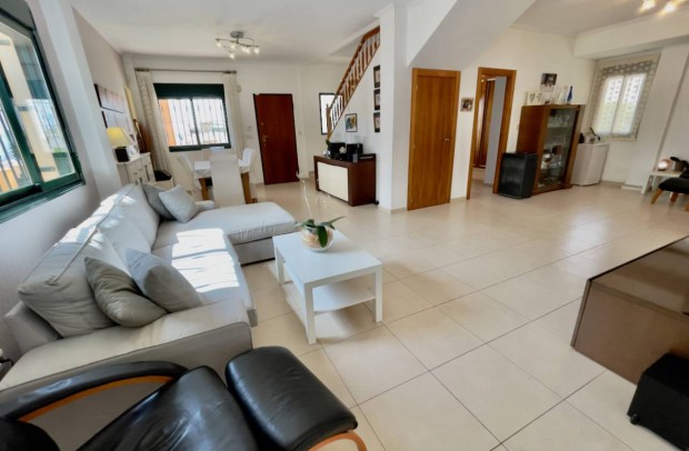 Revente - Villa Detached - Ciudad Quesada