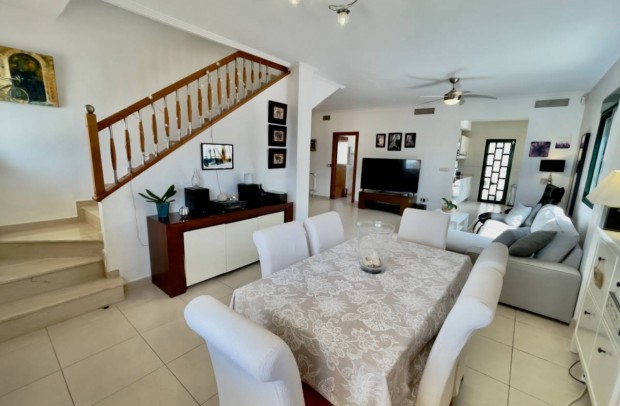 Revente - Villa Detached - Ciudad Quesada