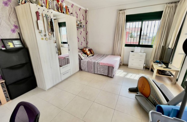 Revente - Villa Detached - Ciudad Quesada